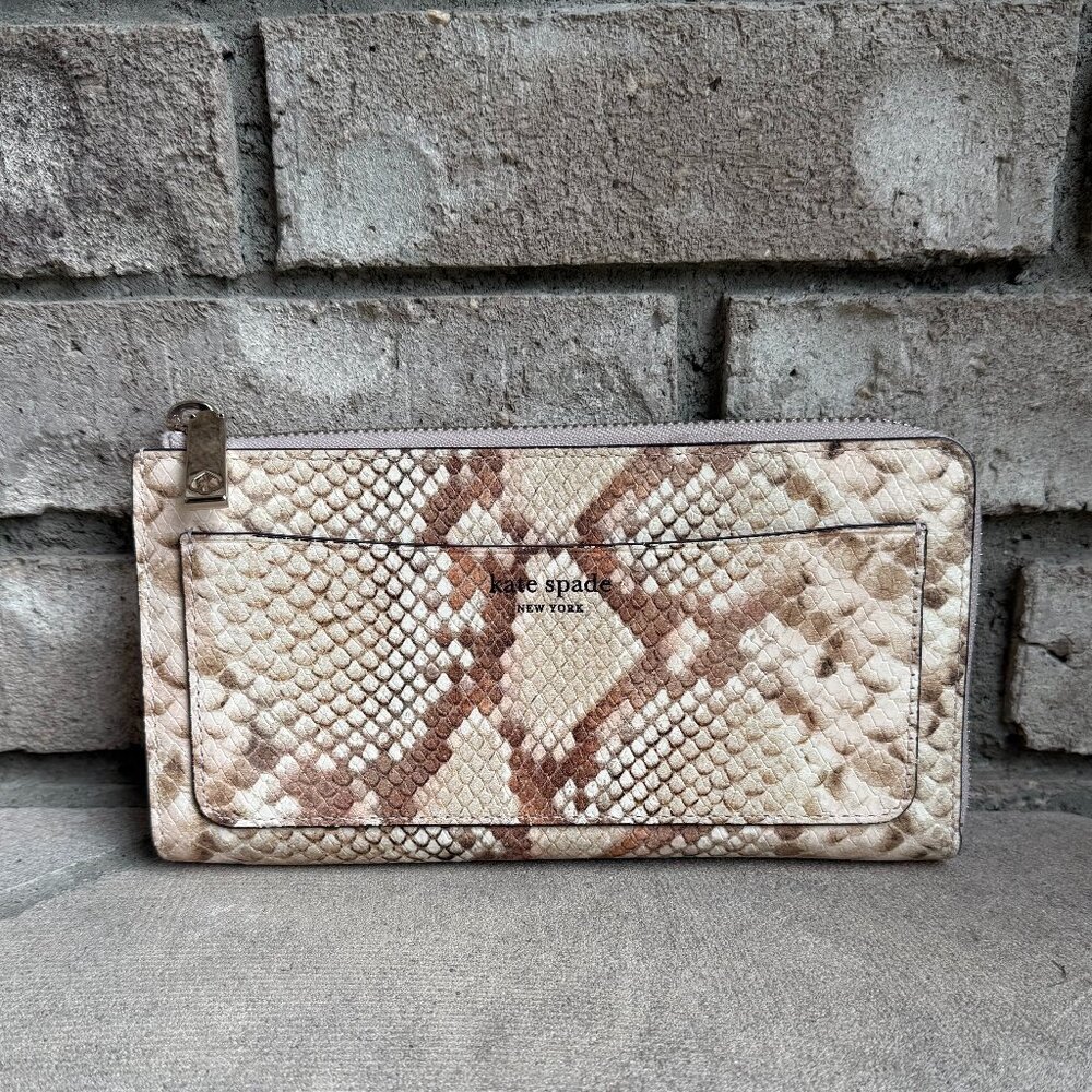 KATE SPADE LONG ZIP AROUND SNAKE EMBOSSED LEATHER WALLET CLUTCH BEIGE TAN